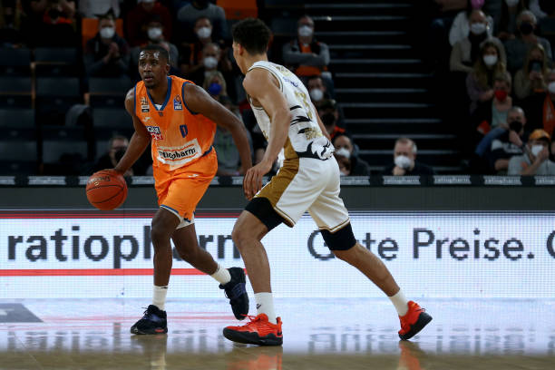 为何能在这 为何能在这